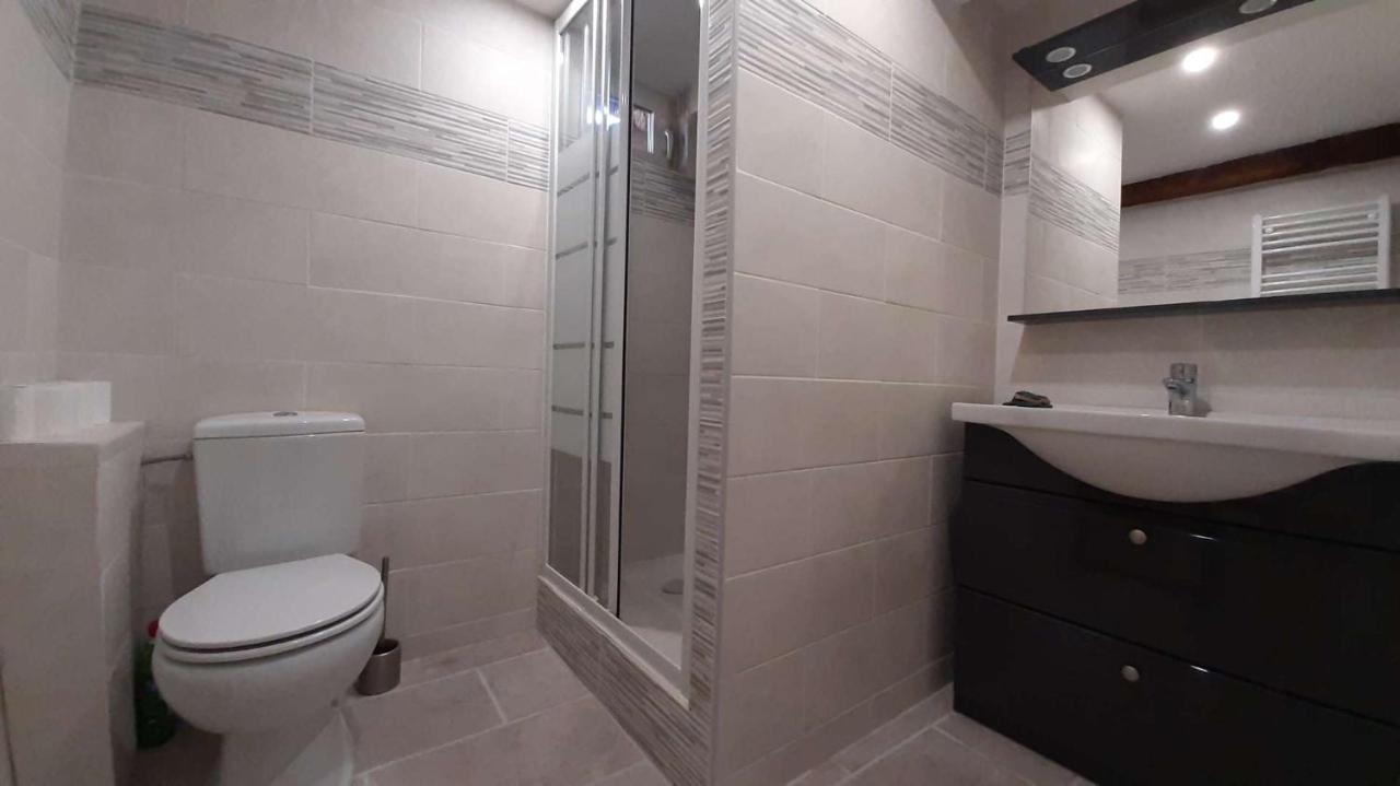 3 Pieces Neuf 65 M² Apartman Rigaud Kültér fotó