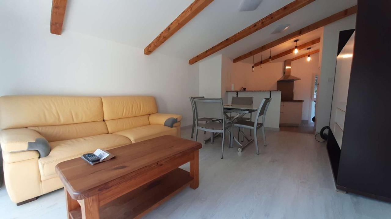 3 Pieces Neuf 65 M² Apartman Rigaud Kültér fotó